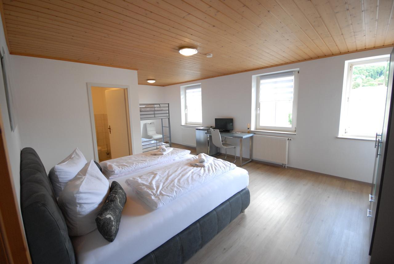 Adler Treuchtlingen Hotel Bagian luar foto
